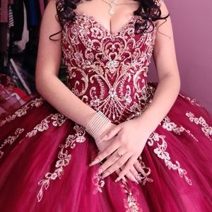 Quincañera dress